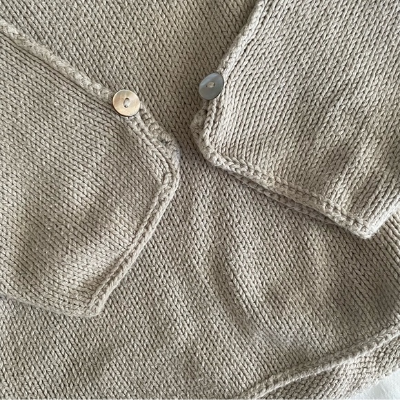 Sweater With Buttons Detail - Picture 6 of 10
